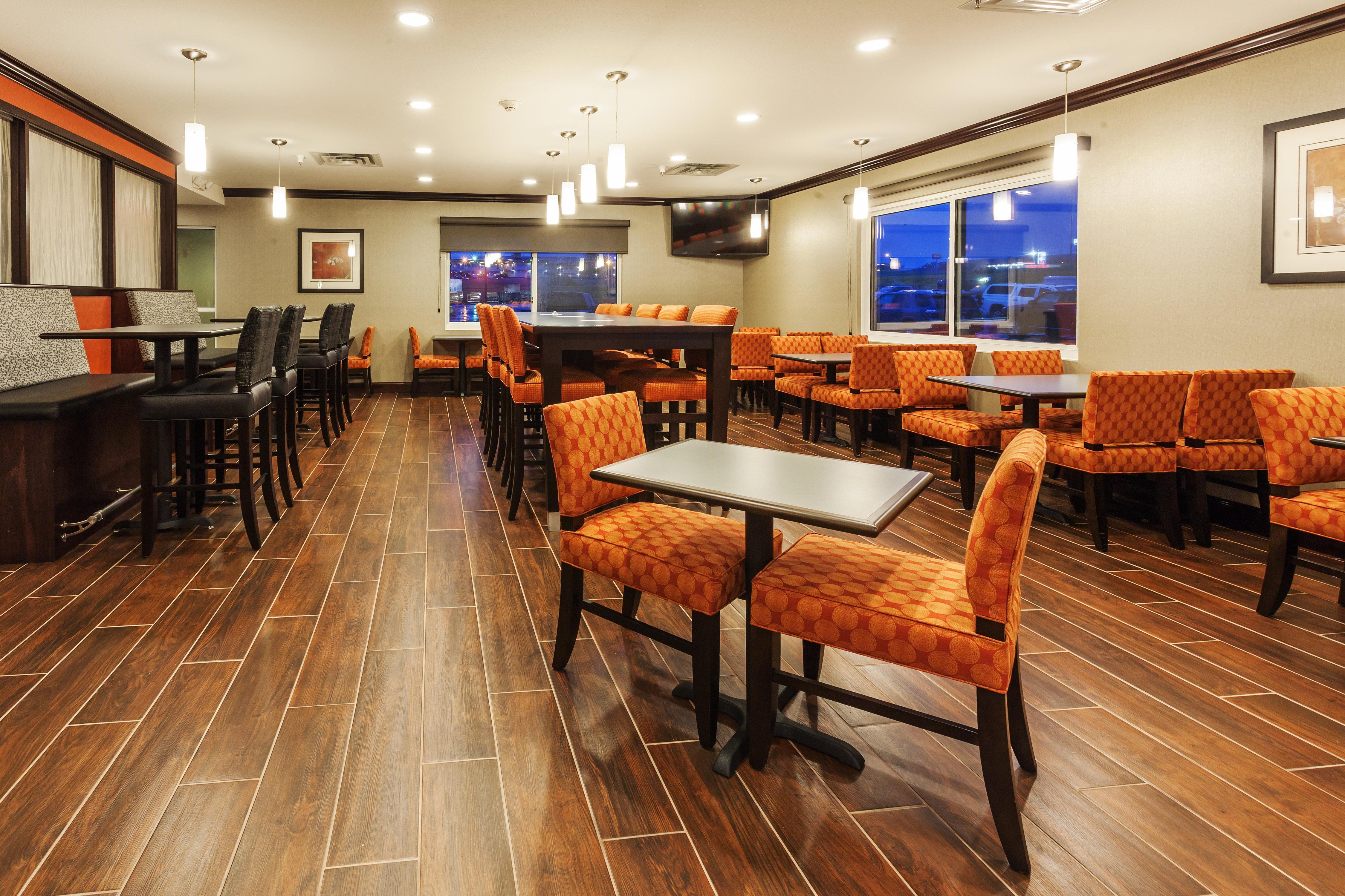 Holiday Inn Express & Suites Rapid City By Ihg Екстер'єр фото